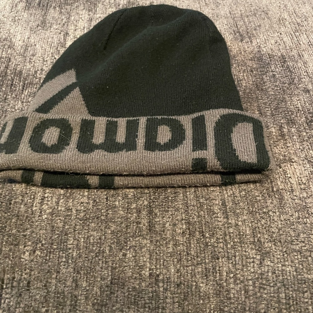 Black Diamond Dark Black and Gray Beanie - Picture 4 of 7